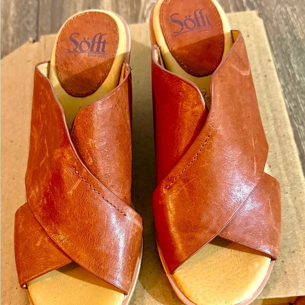 Sofft Women’s Wedge Brown Leather  Sandals NWOT